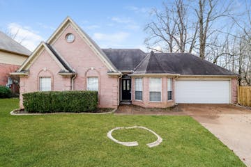 5591 Autumn Valley Dr Memphis, TN 38135